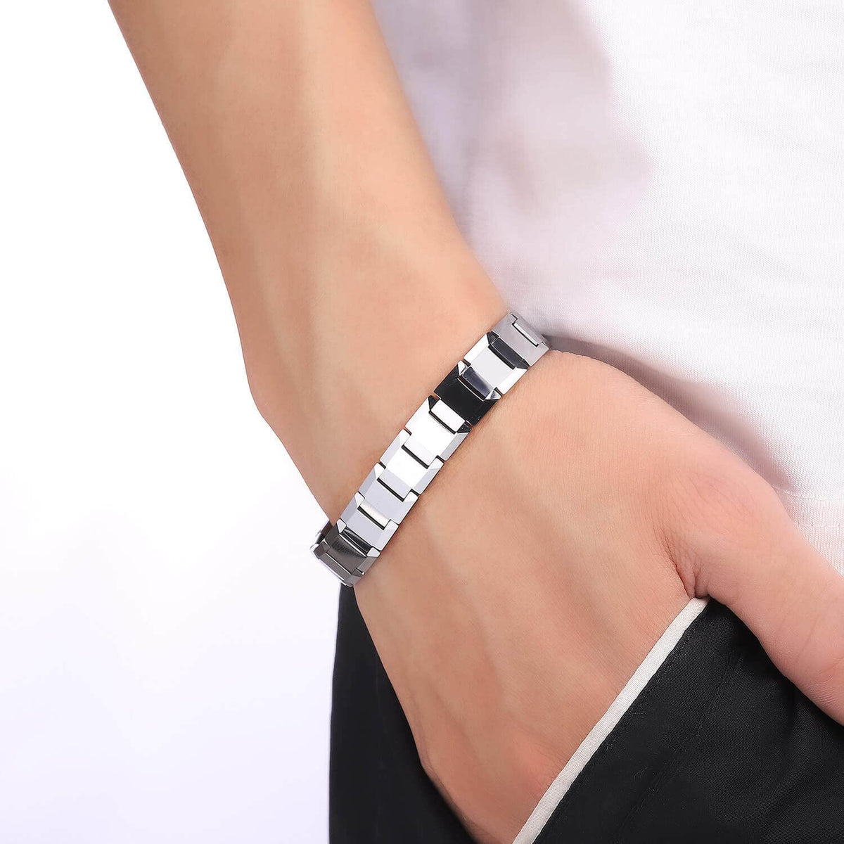 Alpha Men Look Stainless Steel Magnetic Therapy Link Bracelet